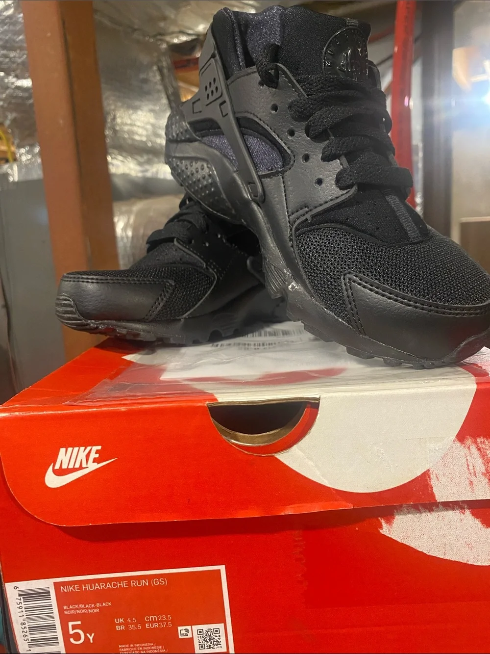 Nike Kids Huarache Run Sneakers — Black
